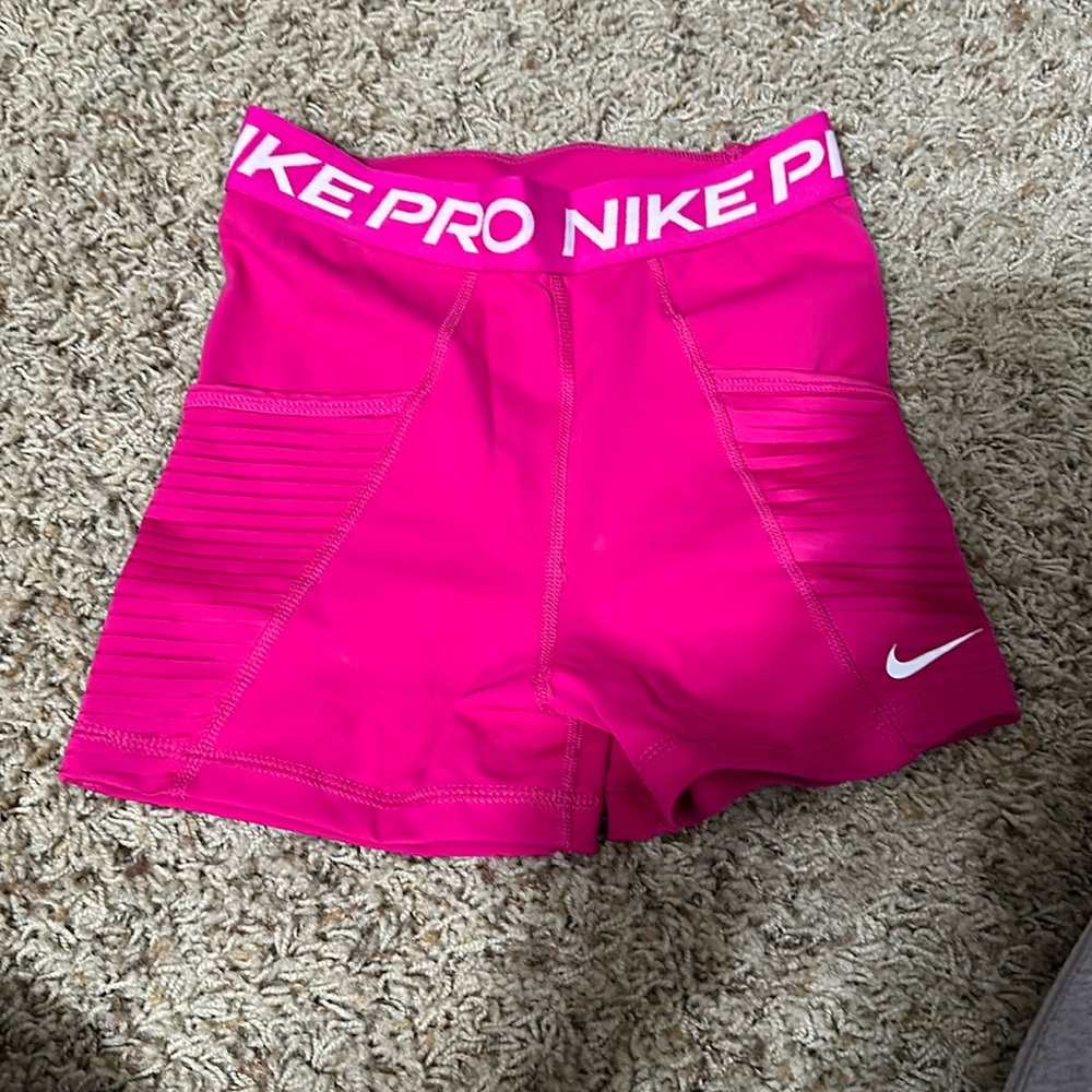 hot pink nike pro shorts